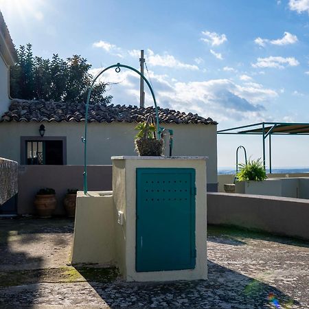 La Dimora Delle Coste Apartment Комизо Екстериор снимка
