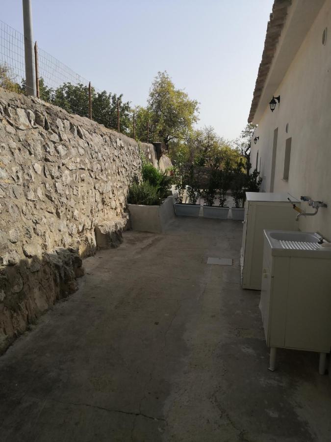 La Dimora Delle Coste Apartment Комизо Екстериор снимка